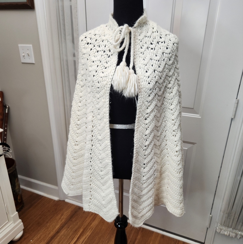 Take a Walk on the Wild Side - 1970s Hand Crochet Cape Bolero Shrug Poncho Wrap